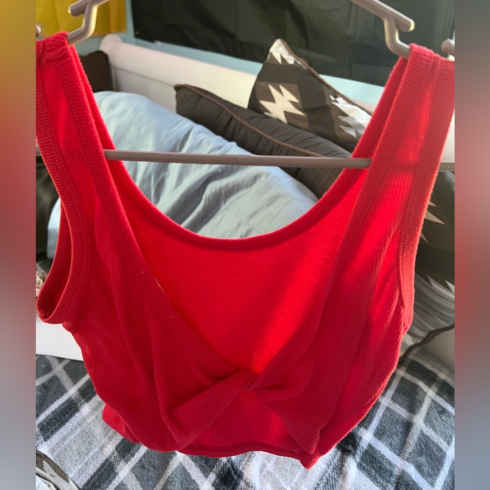 Red Tanktop - Picture 2 of 2